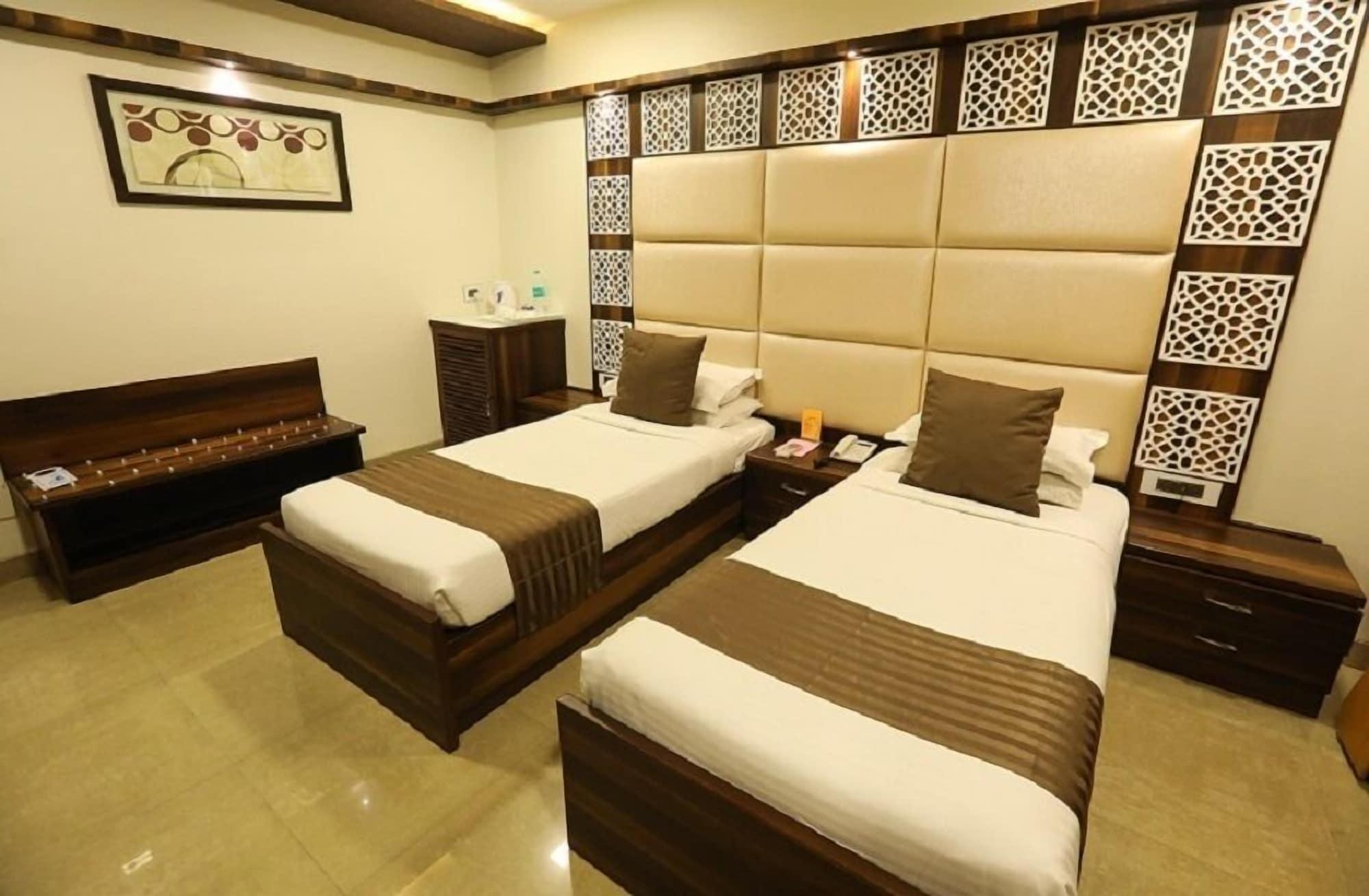 Jyoti Dwelling Hotel 3*