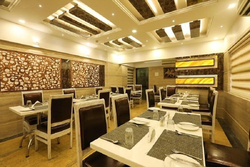 Hotel Jyoti Dwelling 3*