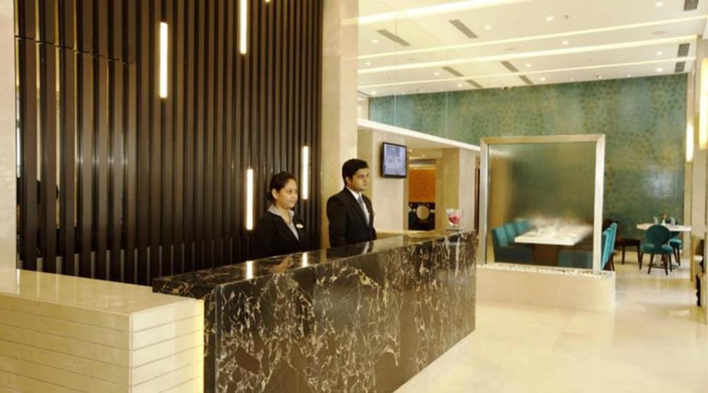 Hotel The Sahil 4*