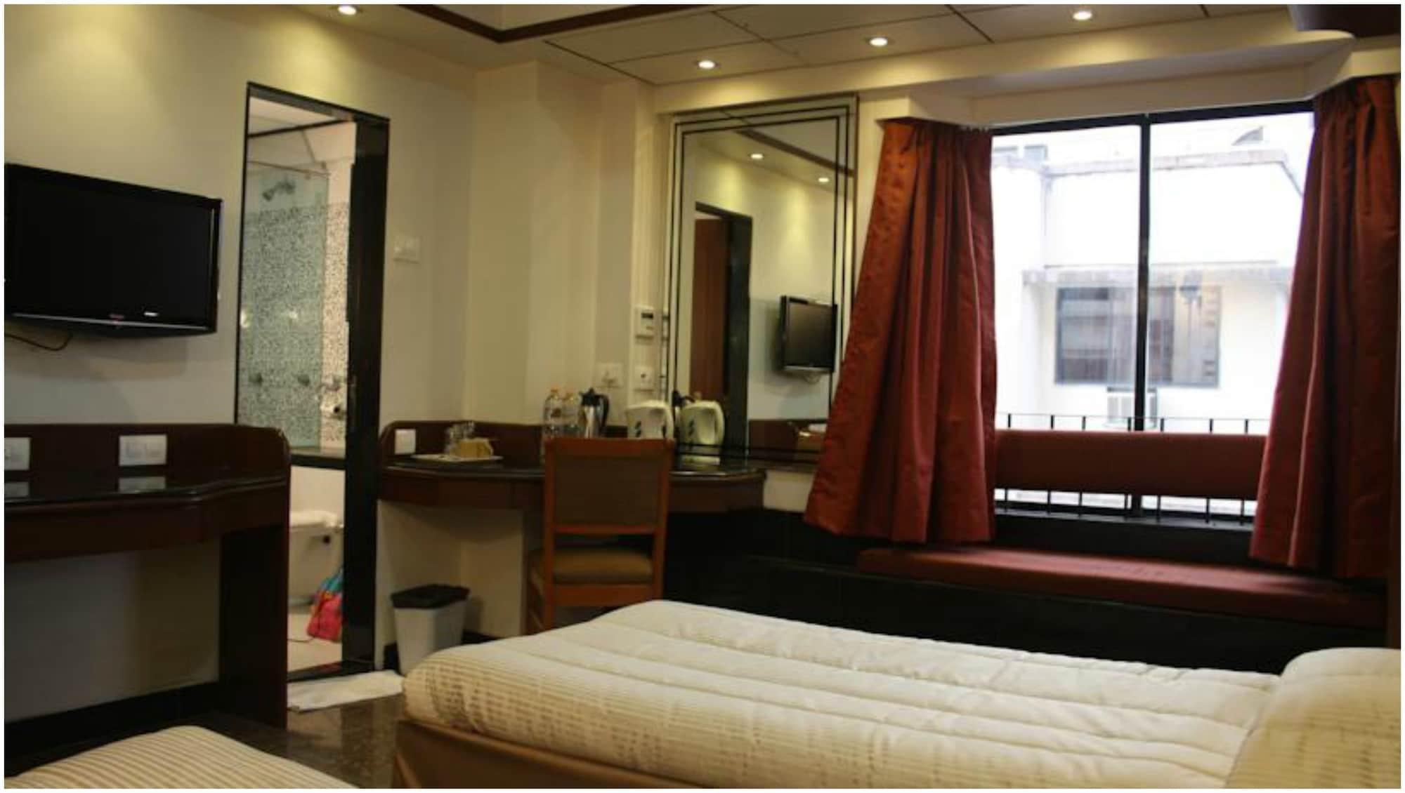 Karl Residency Hotel 3*