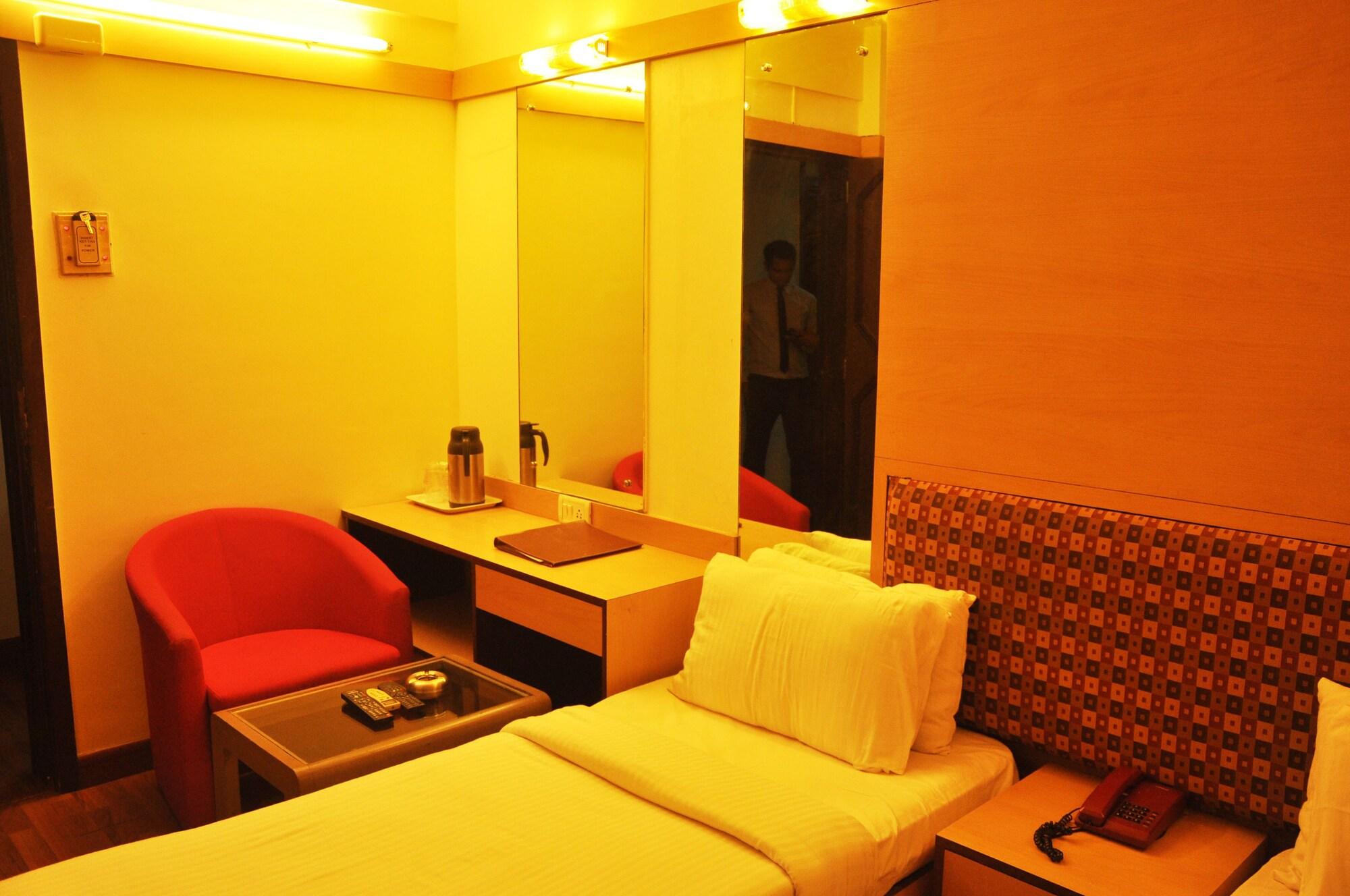 Avon Ruby Dadar Hotel