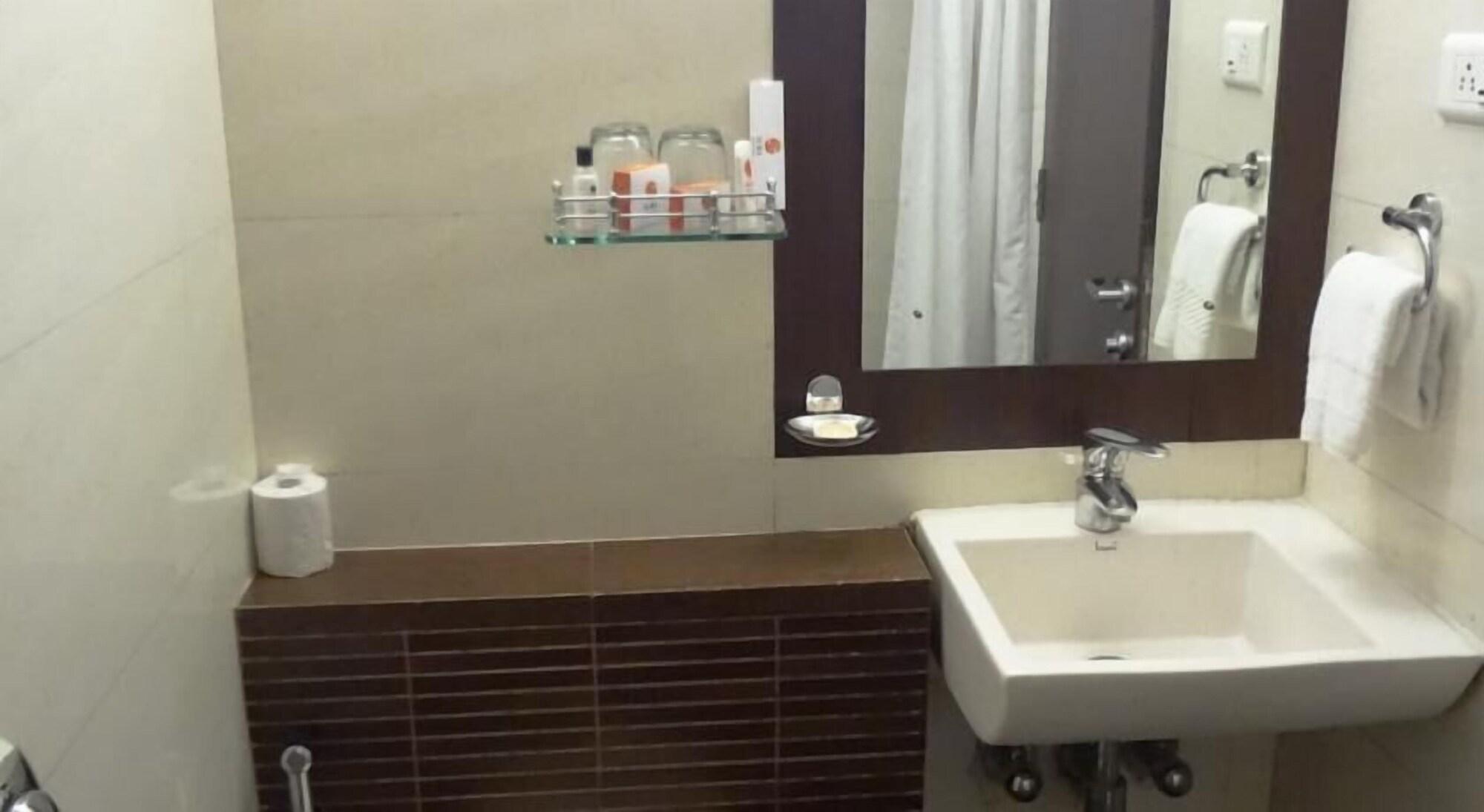 Suba Galaxy Hotel 4*