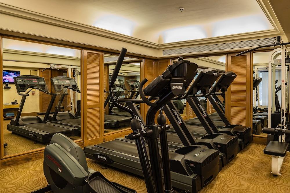 Hotel The & Powai 4*