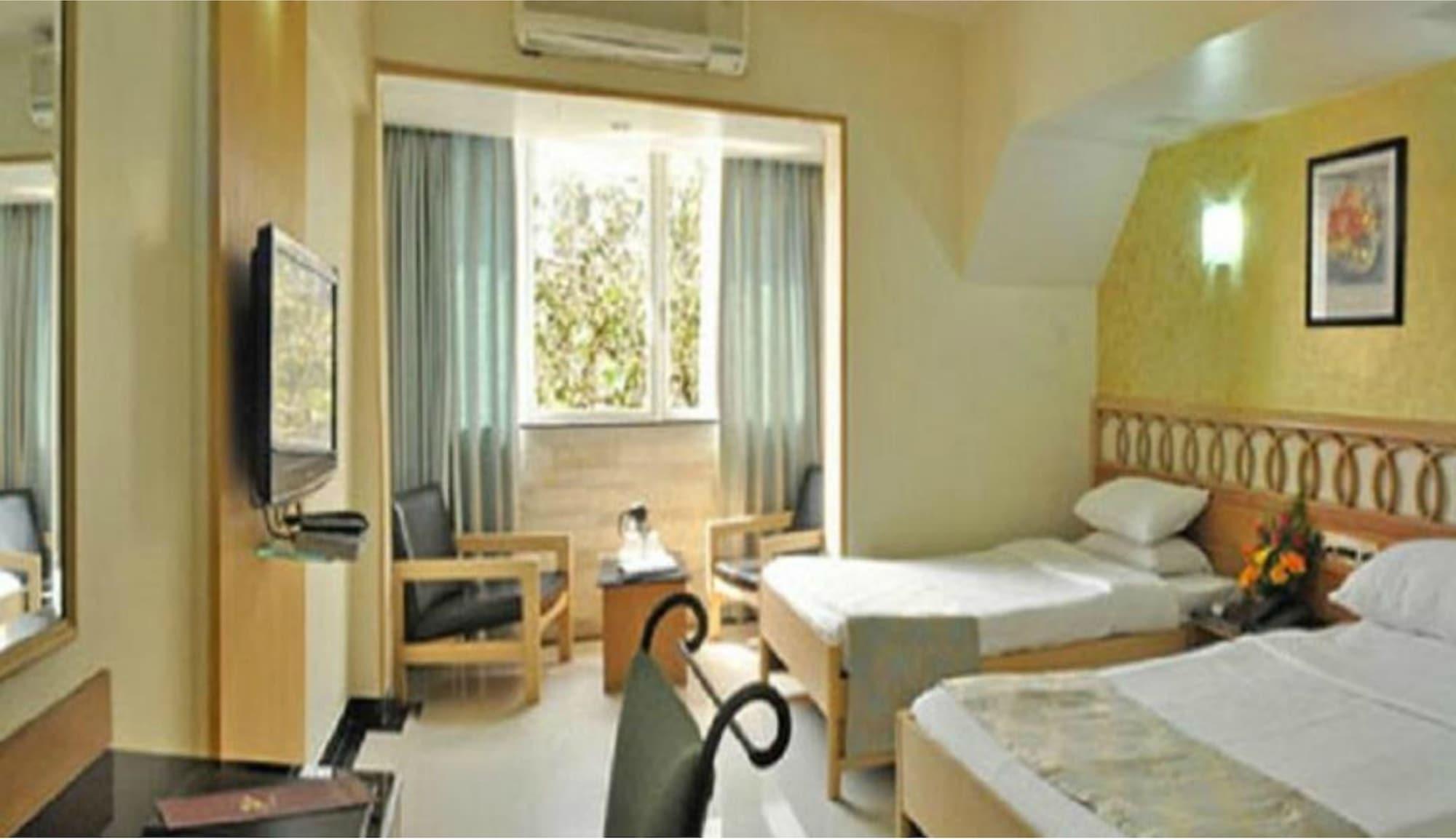 Hotel Diplomat, Colaba 3*