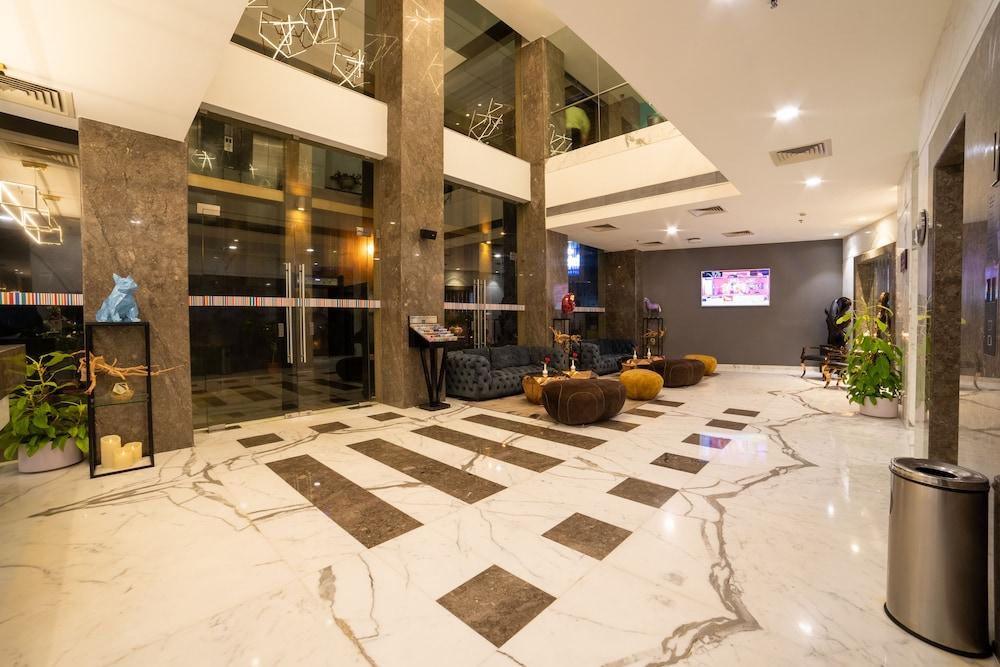 Lemon Tree Premier, Malad, 4*