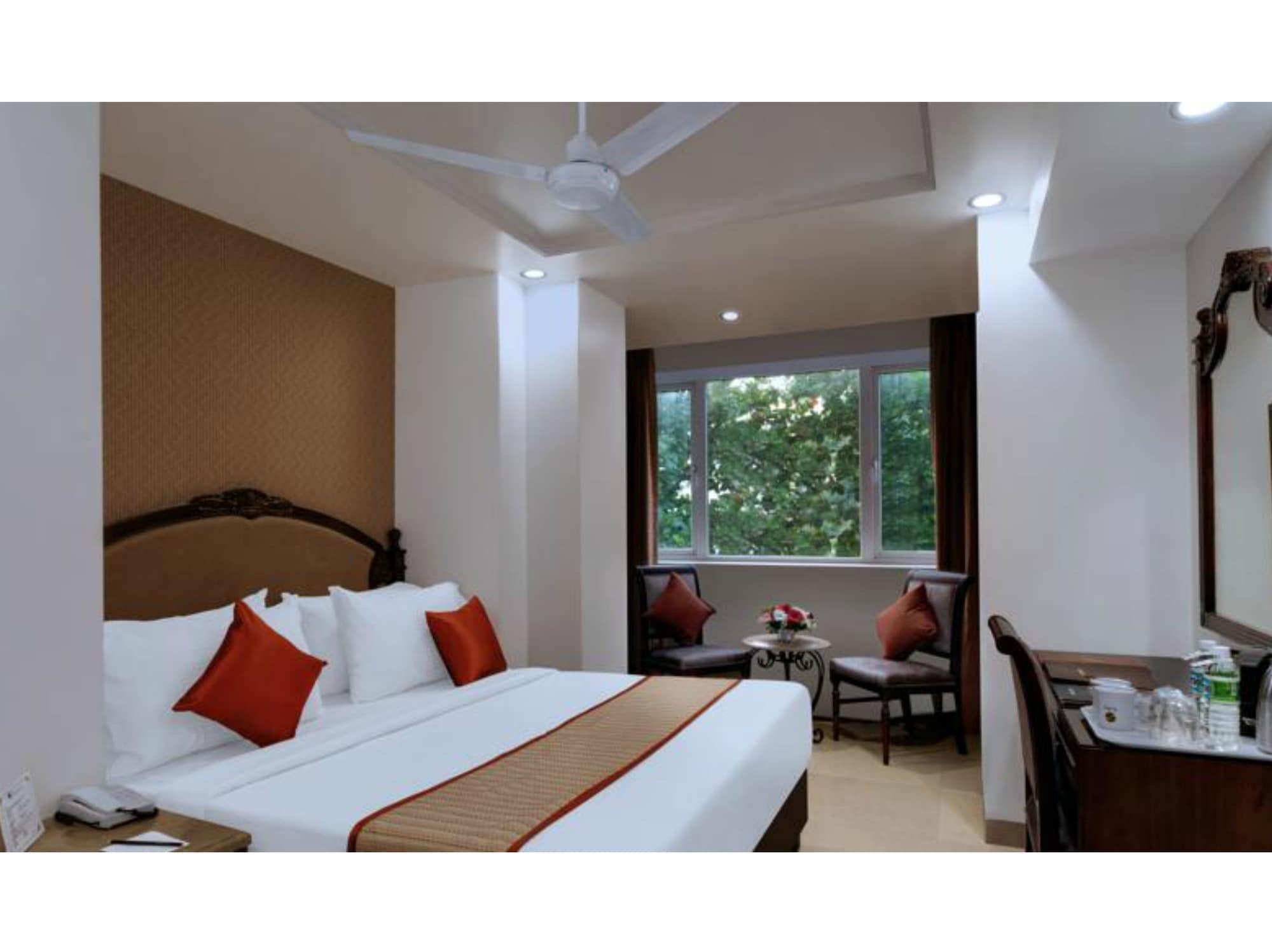 Suba Palace Near Gateway Of India Mumbai