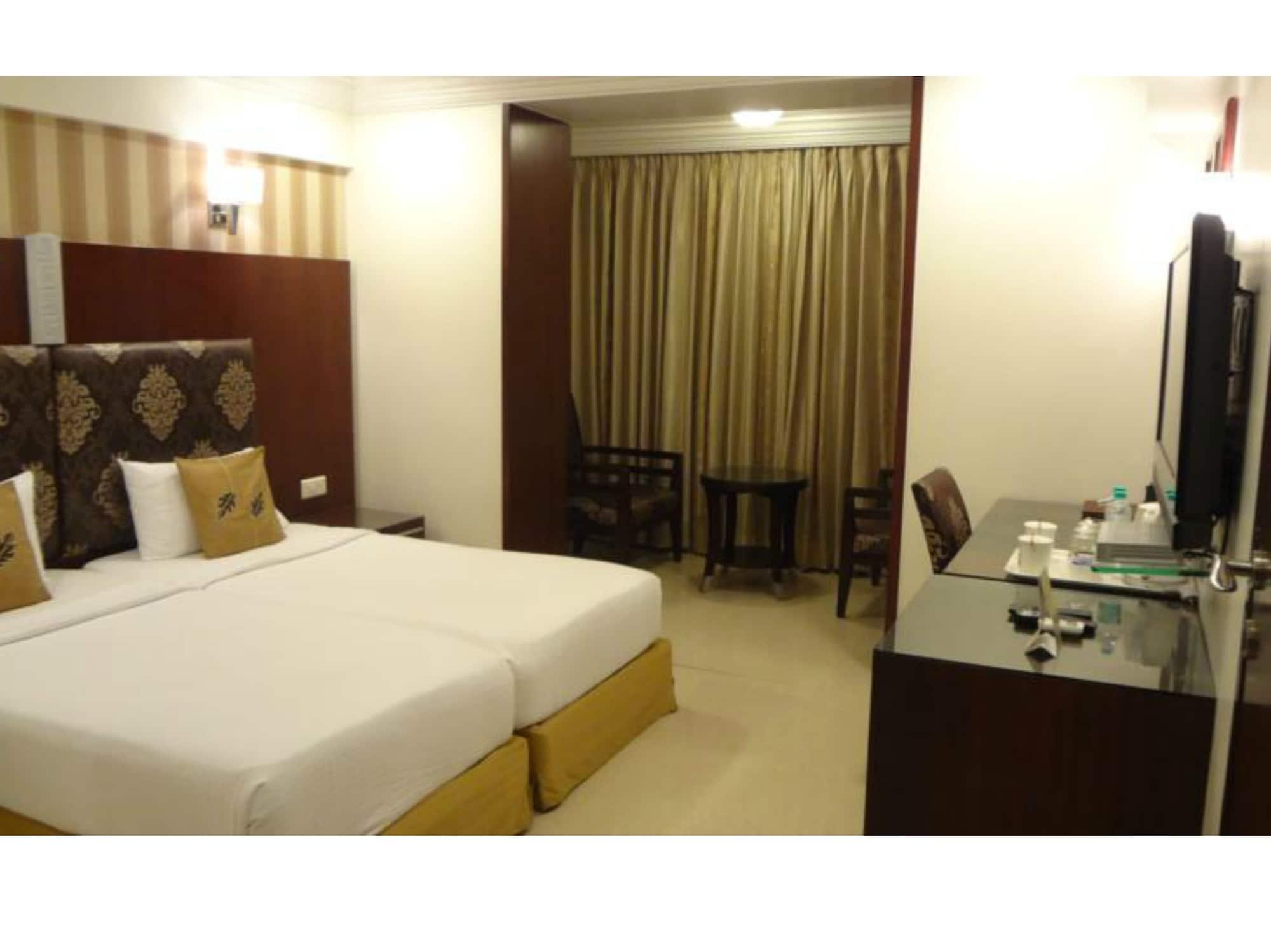 Suba Palace Near Gateway Of India Hotel 4*
