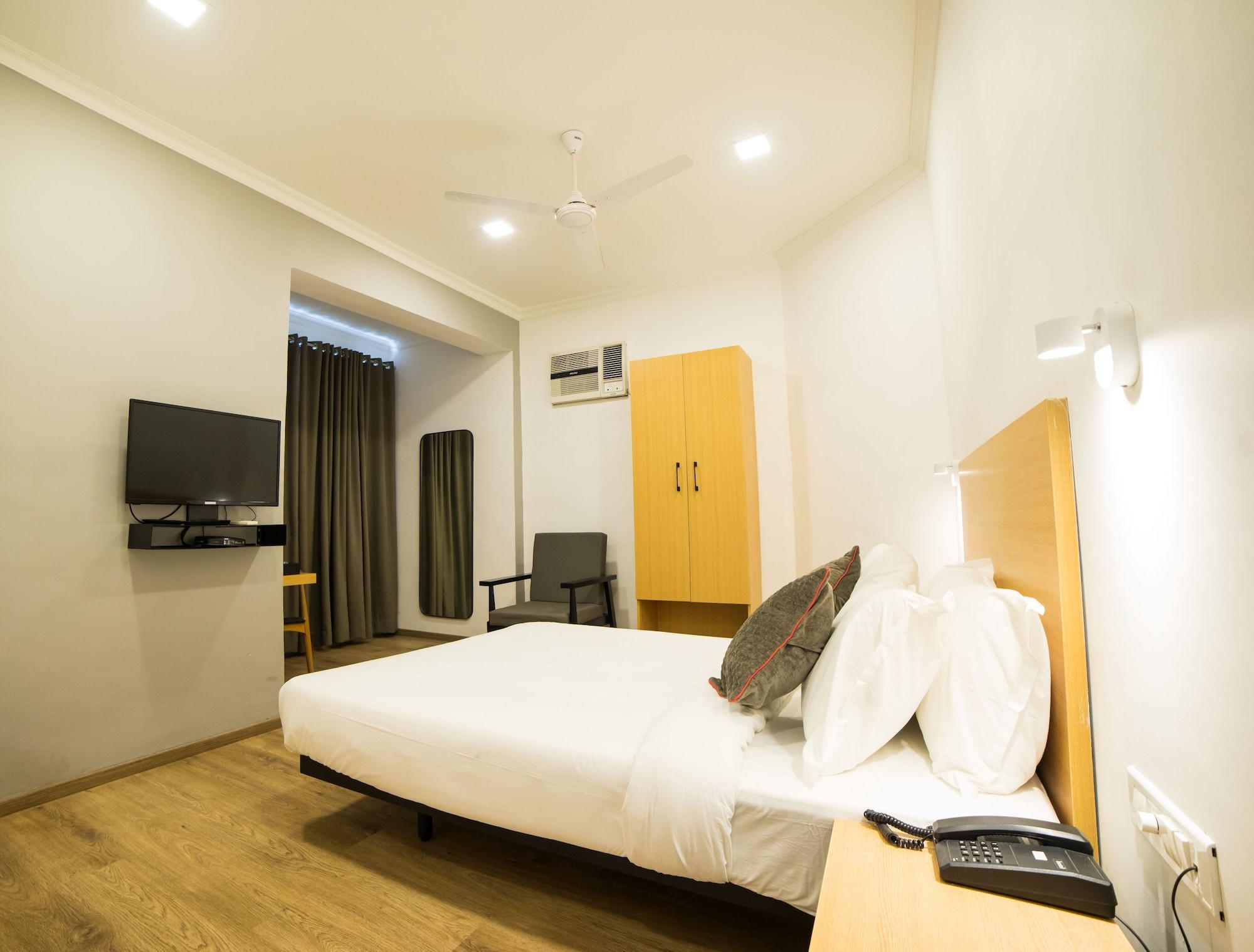 Fabexpress Highway Residency 3*