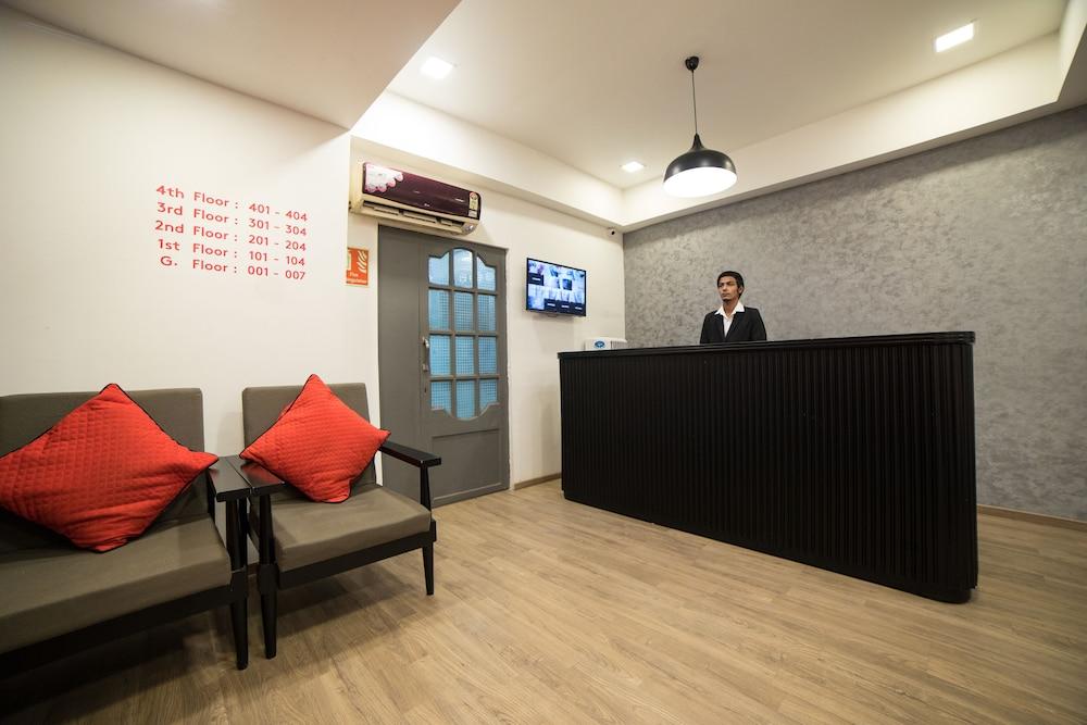 Fabexpress Highway Residency