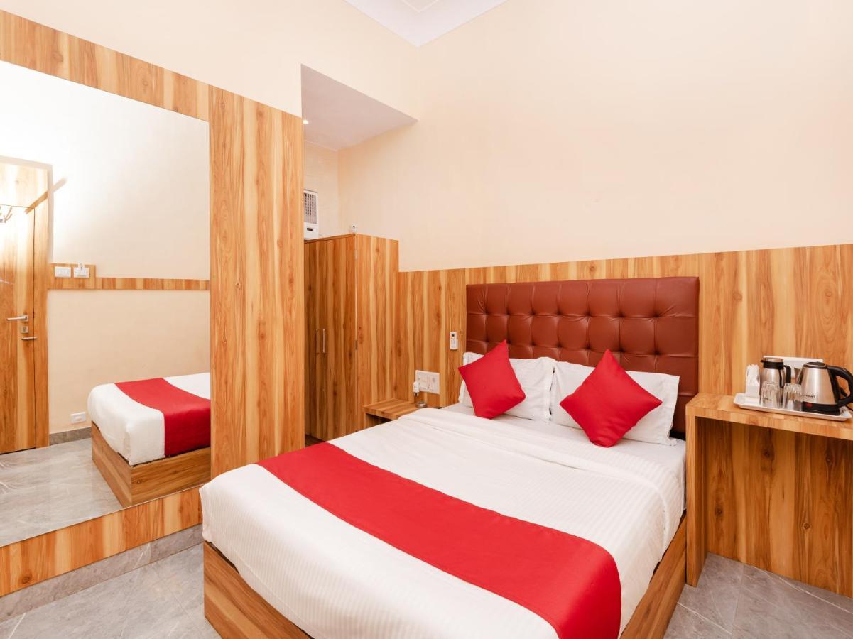 Hotel Al Moazin Mumbai