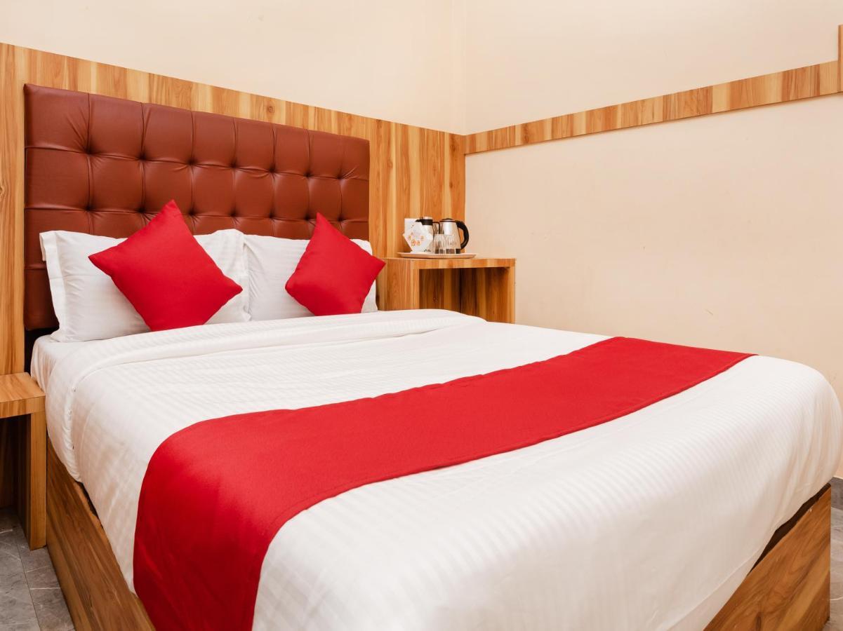 Hotel Al Moazin Mumbai