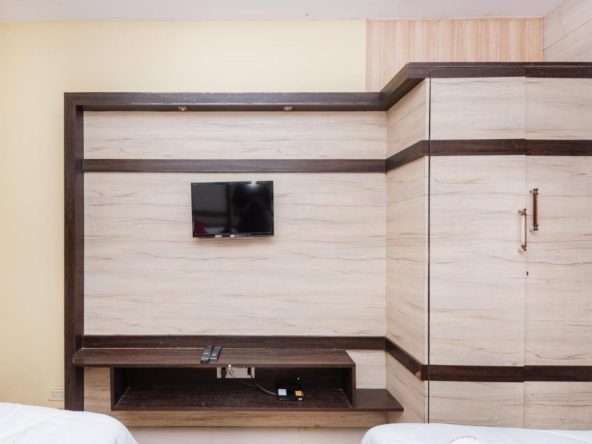 Al Moazin Hotel 2*
