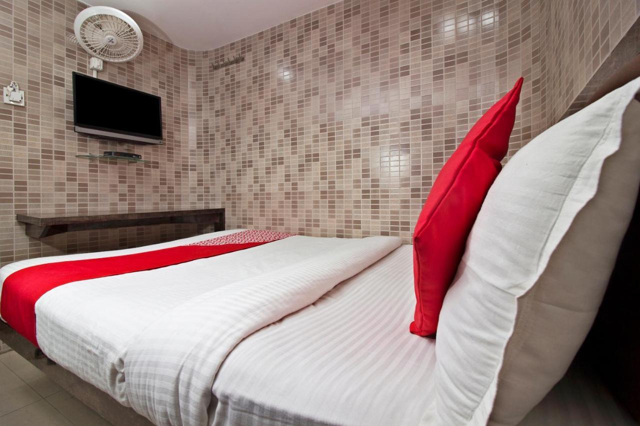 Oyo 6312 Paris Residency Mumbai