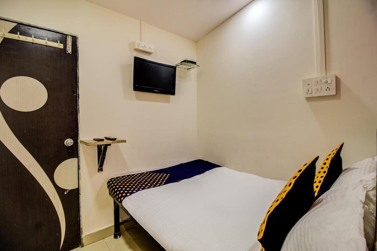 Spot On 65553 Star Royal 2* Mumbai