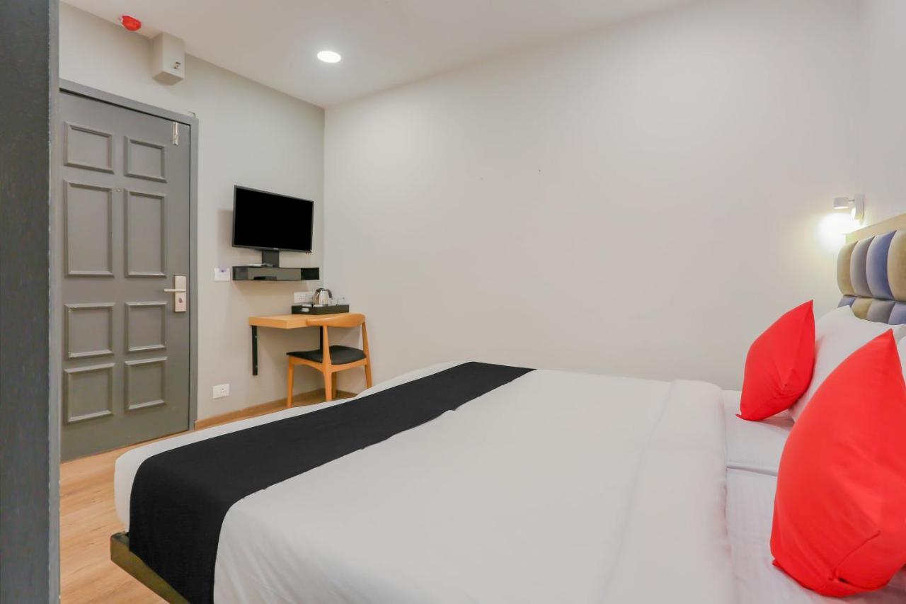 Oyo Townhouse 594 City Avenue Hotel