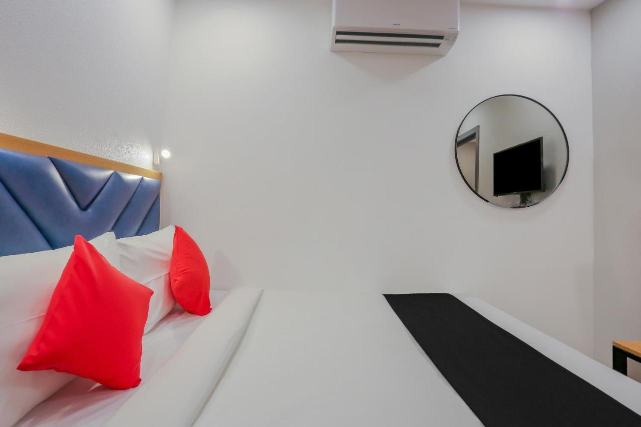 Oyo Townhouse 594 City Avenue Hotel 4*