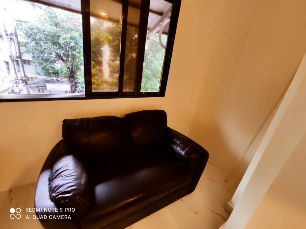 Janata Bed & Breakfast Mumbai