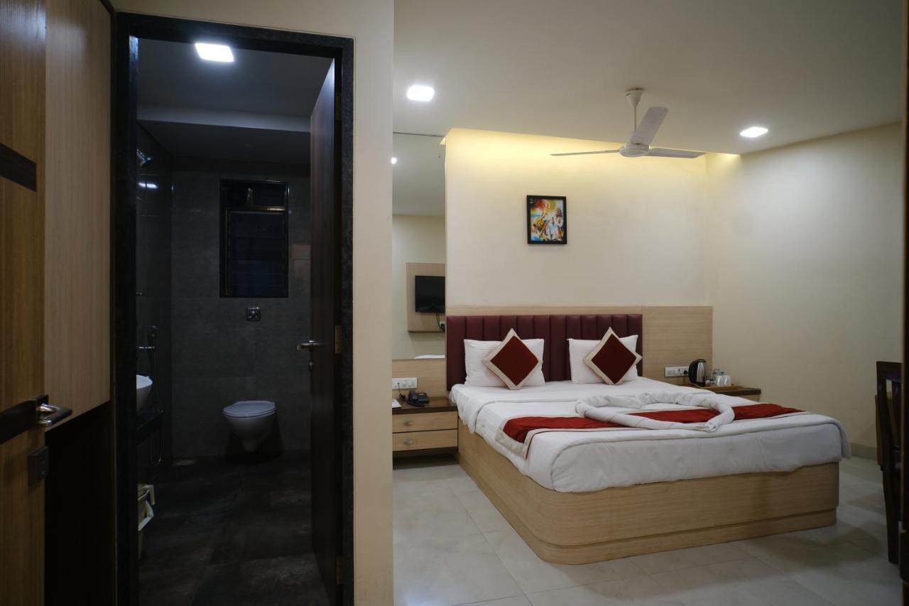 Hotel Sai Neel *