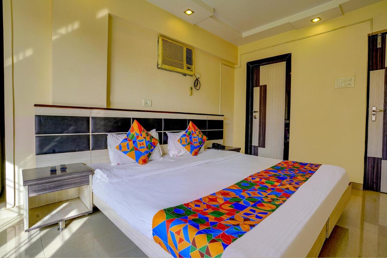 Hotel Collection O 81162 Whitefield
