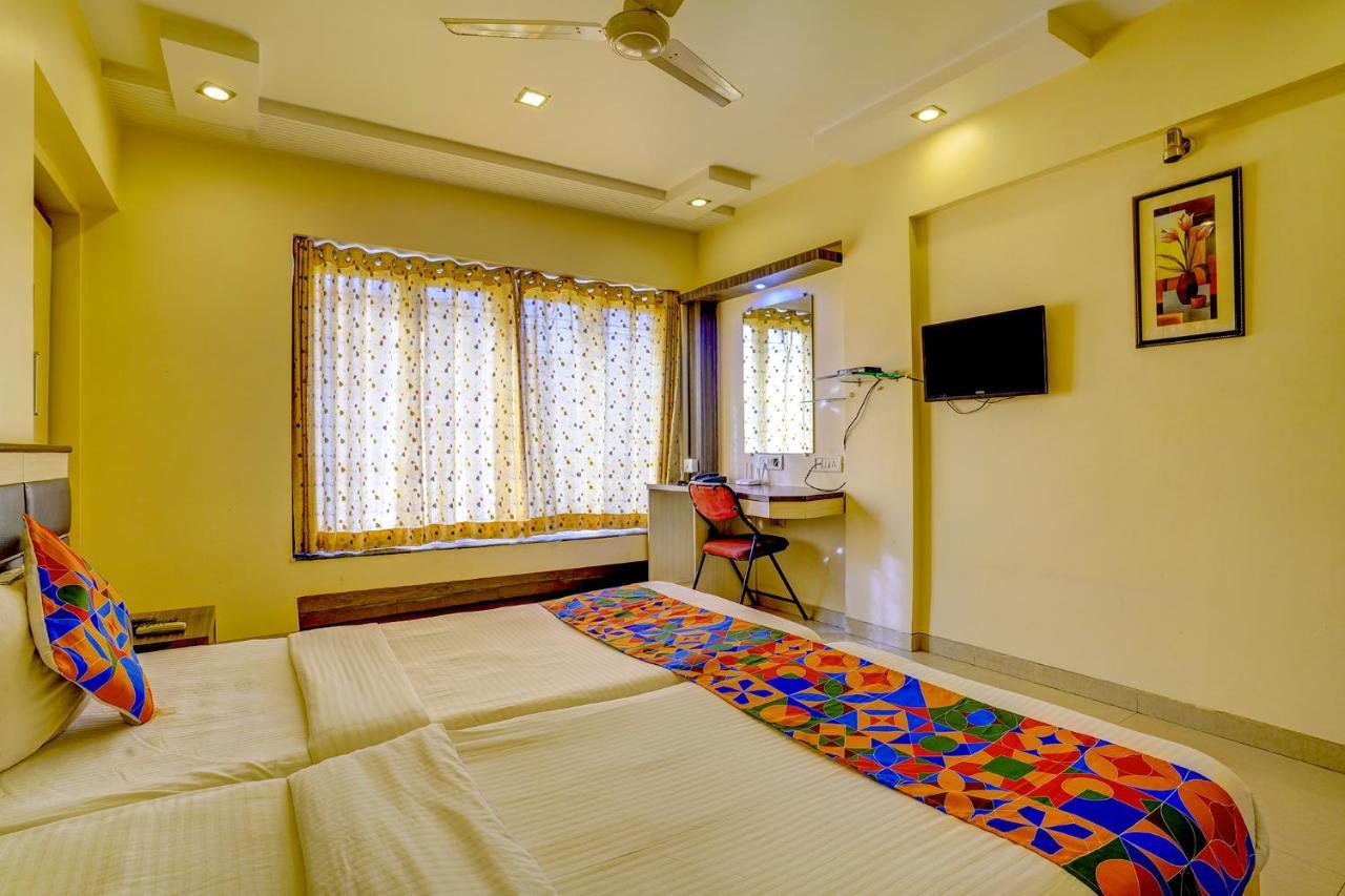 Collection O 81162 Whitefield Hotel