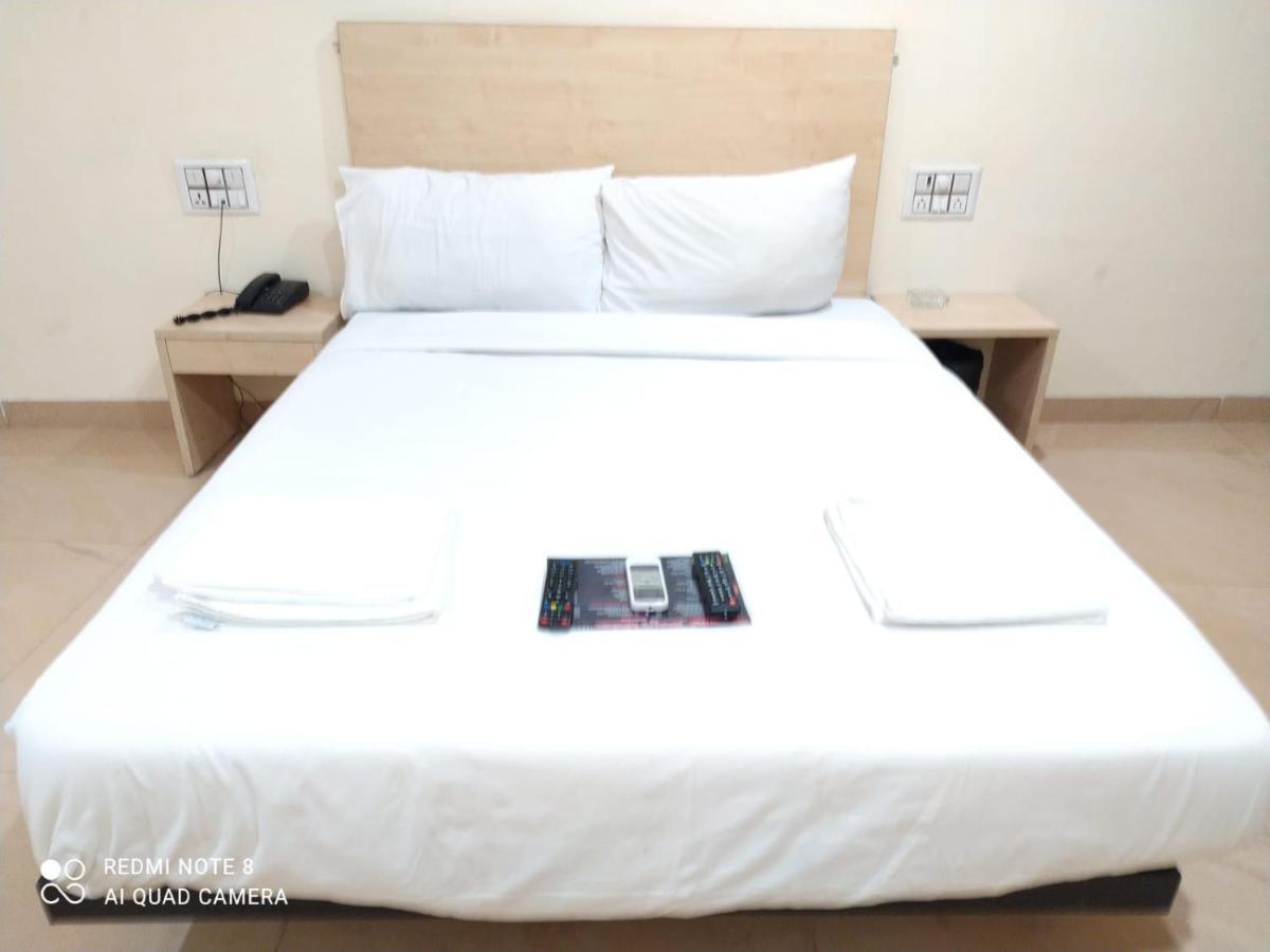 U Life Guest house *
