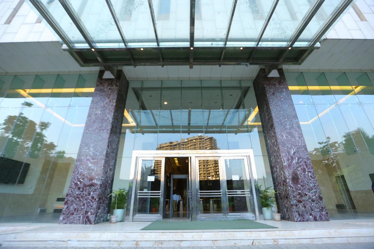 Hotel Universal Garden - Near Barc, Chembur Mumbai