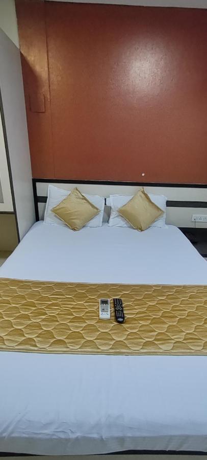 Minerva Residency - Near Grant Road Railway Station Hotel 3*