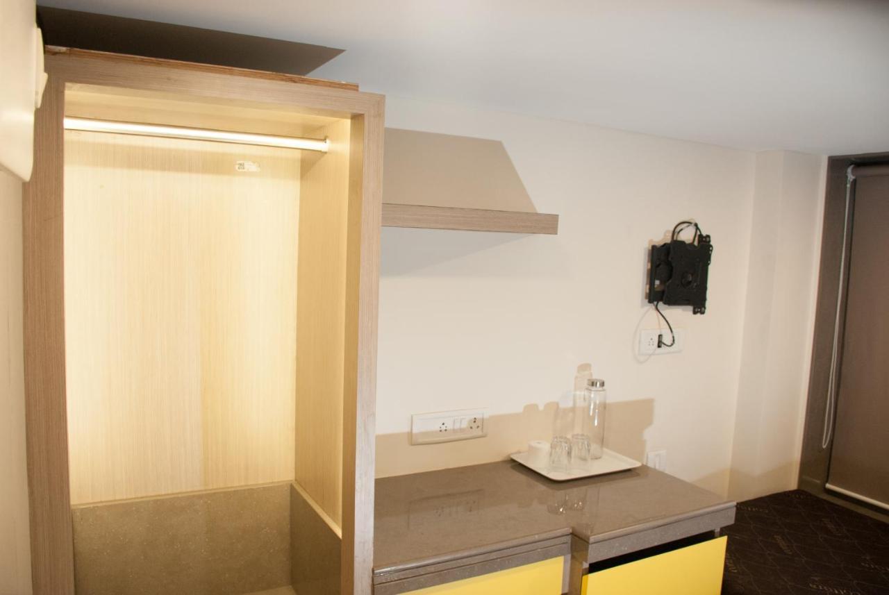 City Hotel Hotel *
