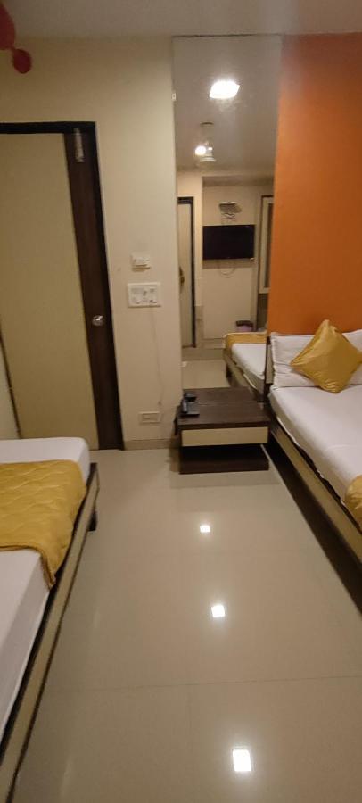 Minerva Residency - Near Grant Road Railway Station Hotel 3*