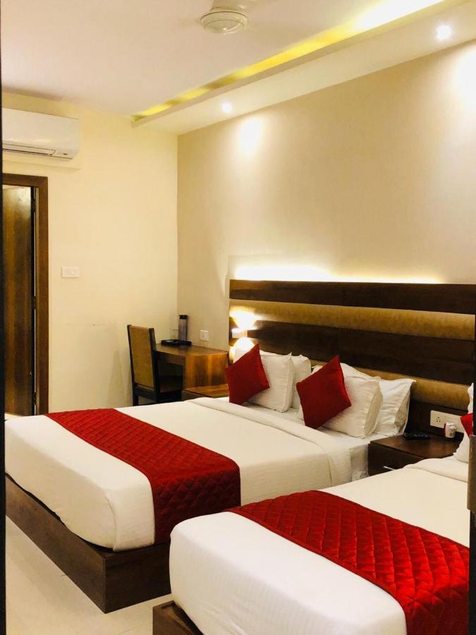 Universal Garden - Near Barc, Chembur Hotel 3*