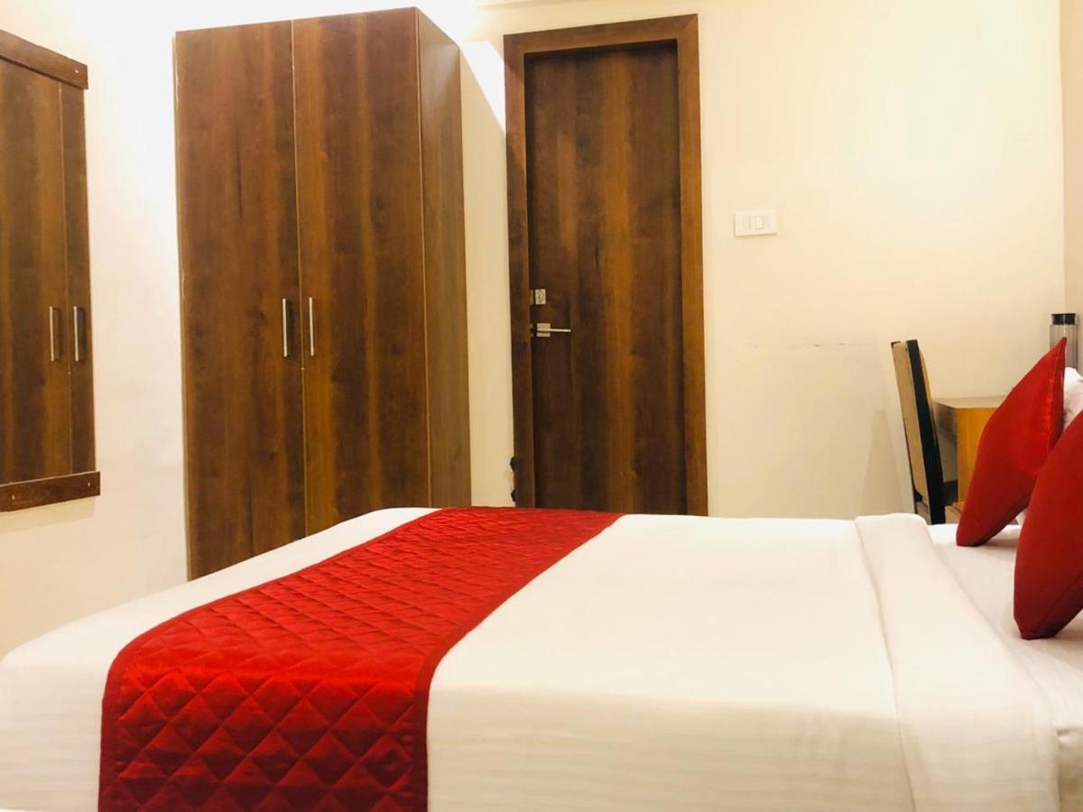 Universal Garden - Near Barc, Chembur Mumbai