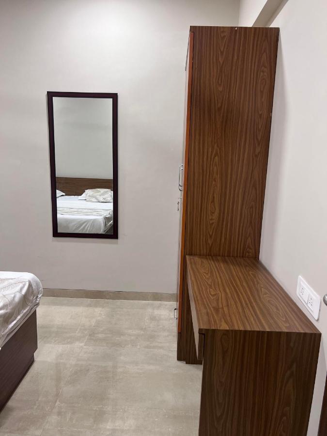 Apartment Pinaki Comfort Stay, Parle *