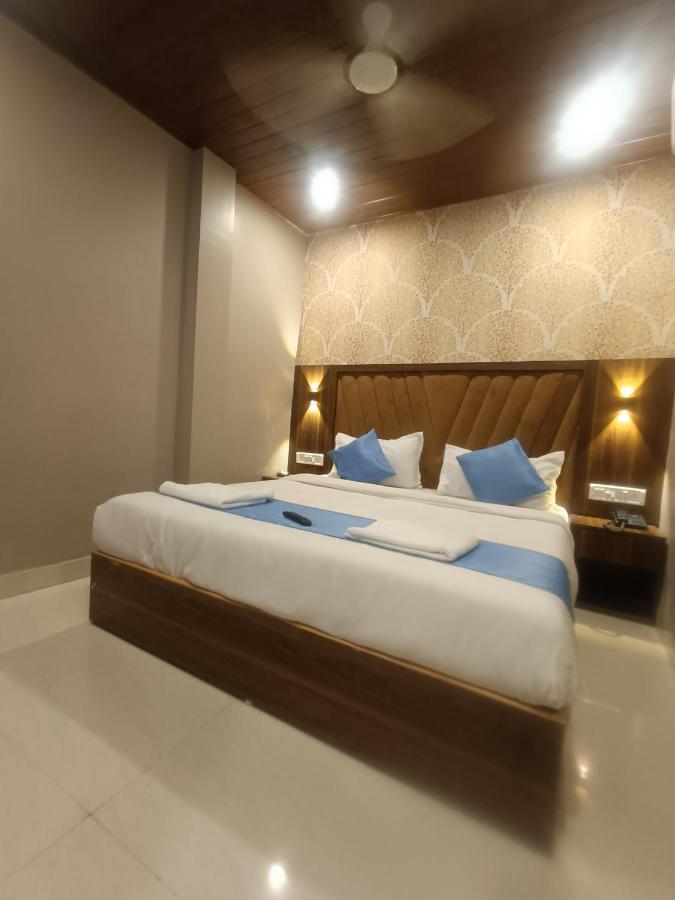 Home Stay 3* Mumbai