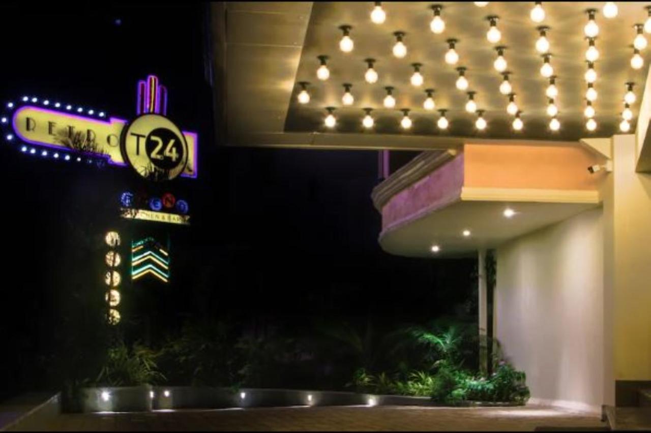 T24 Retro 4*