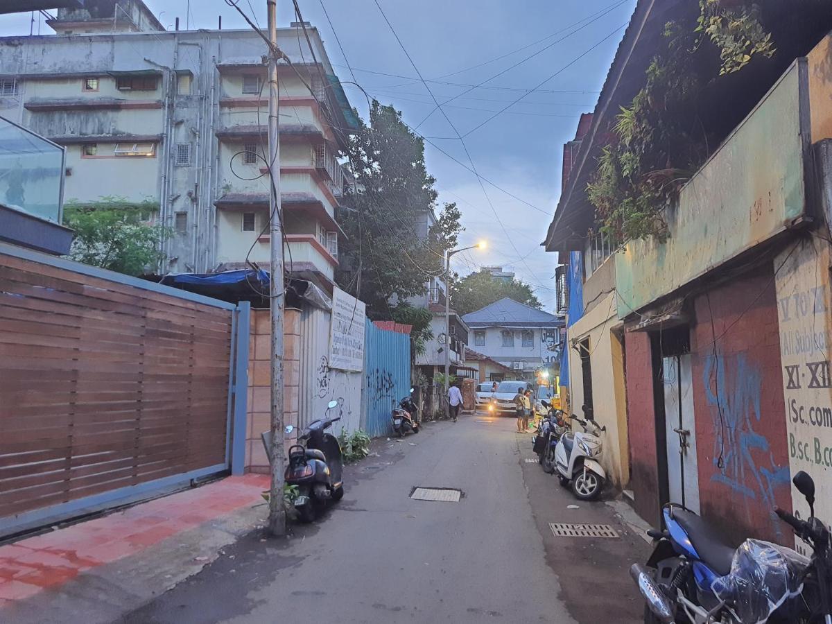 Osi Lilavati Bandra Mumbai