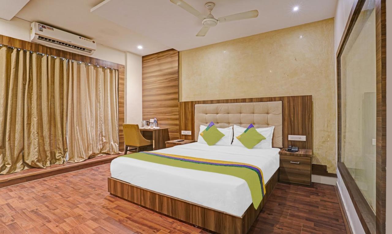 Hotel Bkc Mannat 3*