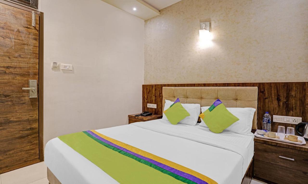 Hotel Bkc Mannat 3*