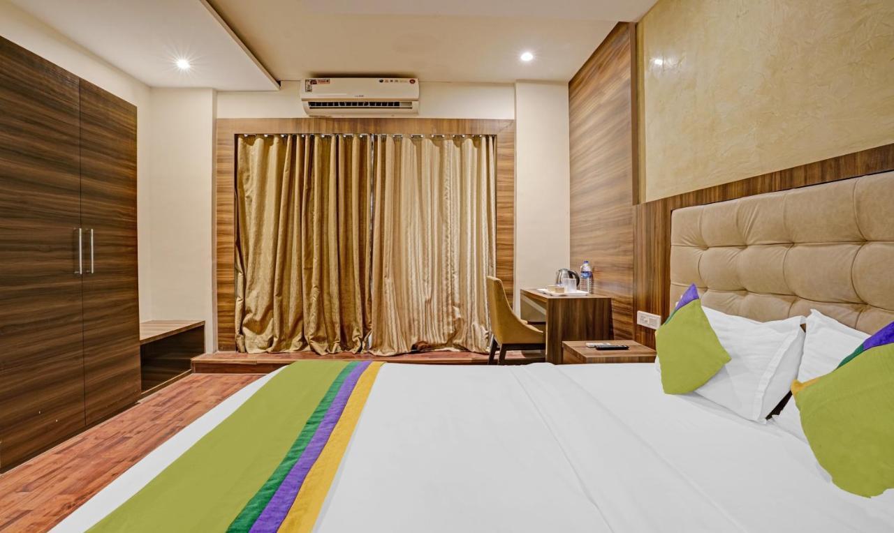 Bkc Mannat Hotel 3*