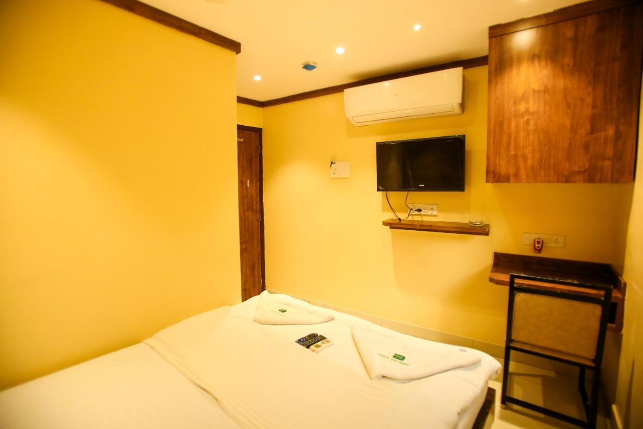 Garden Creek Residency - Near To International Airport Hotel