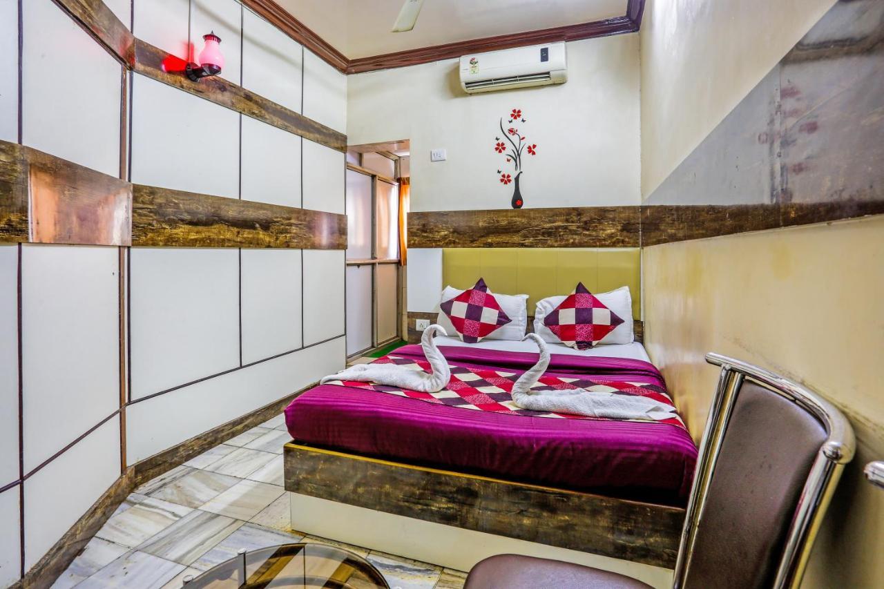 Golden Plaza Hotel *