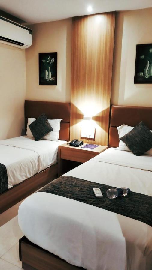 West Blue Hotel 3*