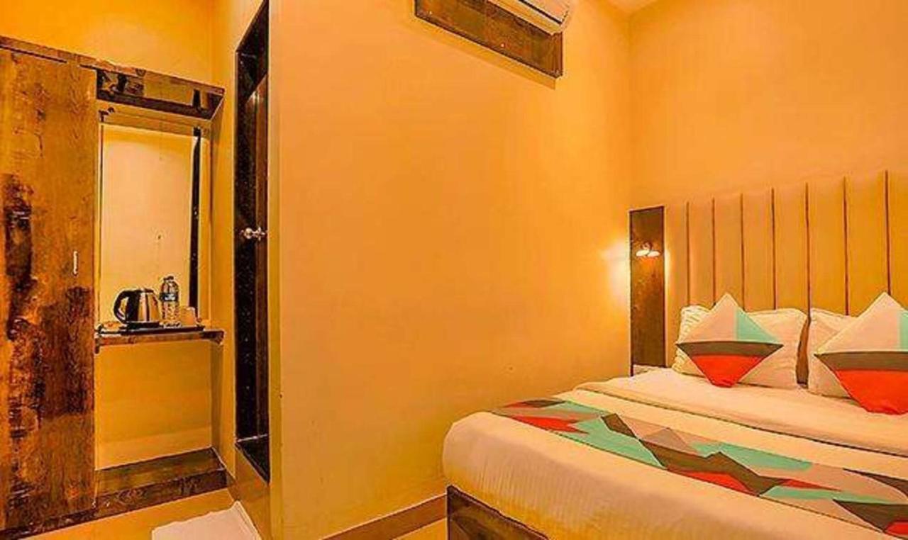 Fabexpress Gateway - 700m From Gateway Of India Hotel 3*