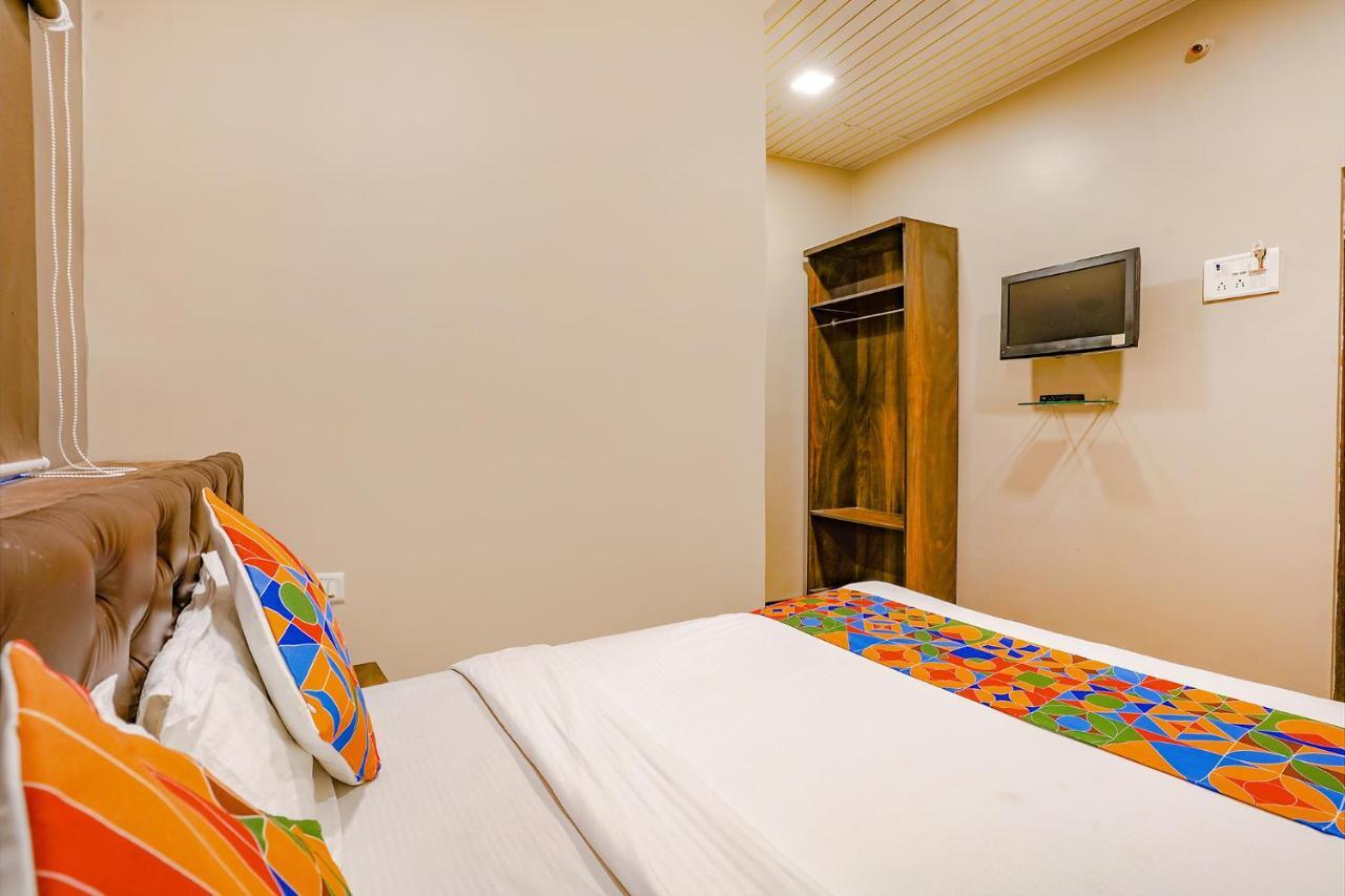 Hotel Fabexpress Comfort - Nr International Airport Mumbai