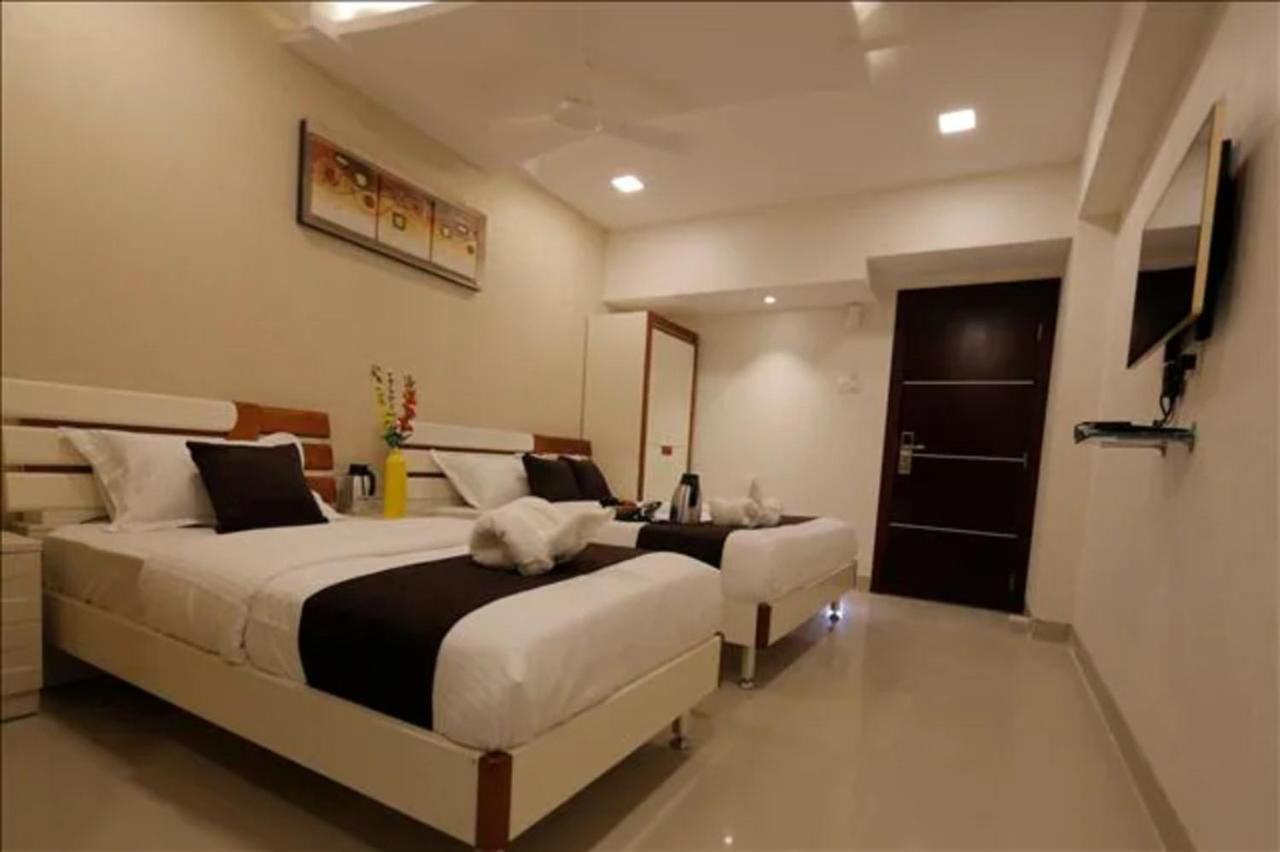 Hotel Fabhotel Annex Executive *