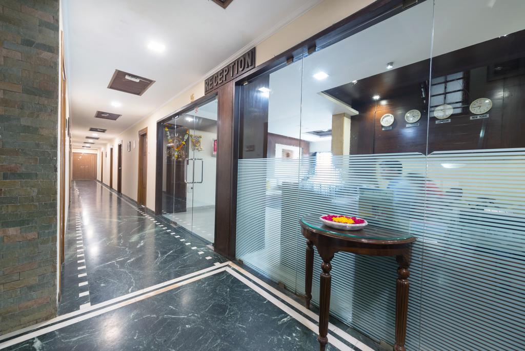 Hotel Fabhotel On Time Andheri East 3*