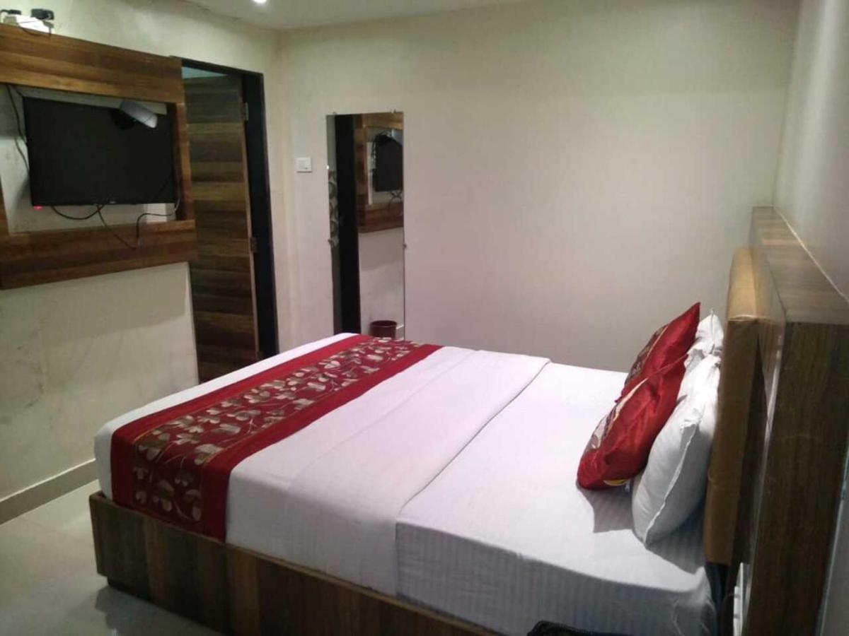 Rk Hotel-near Grant Road Railway Station 2* Mumbai