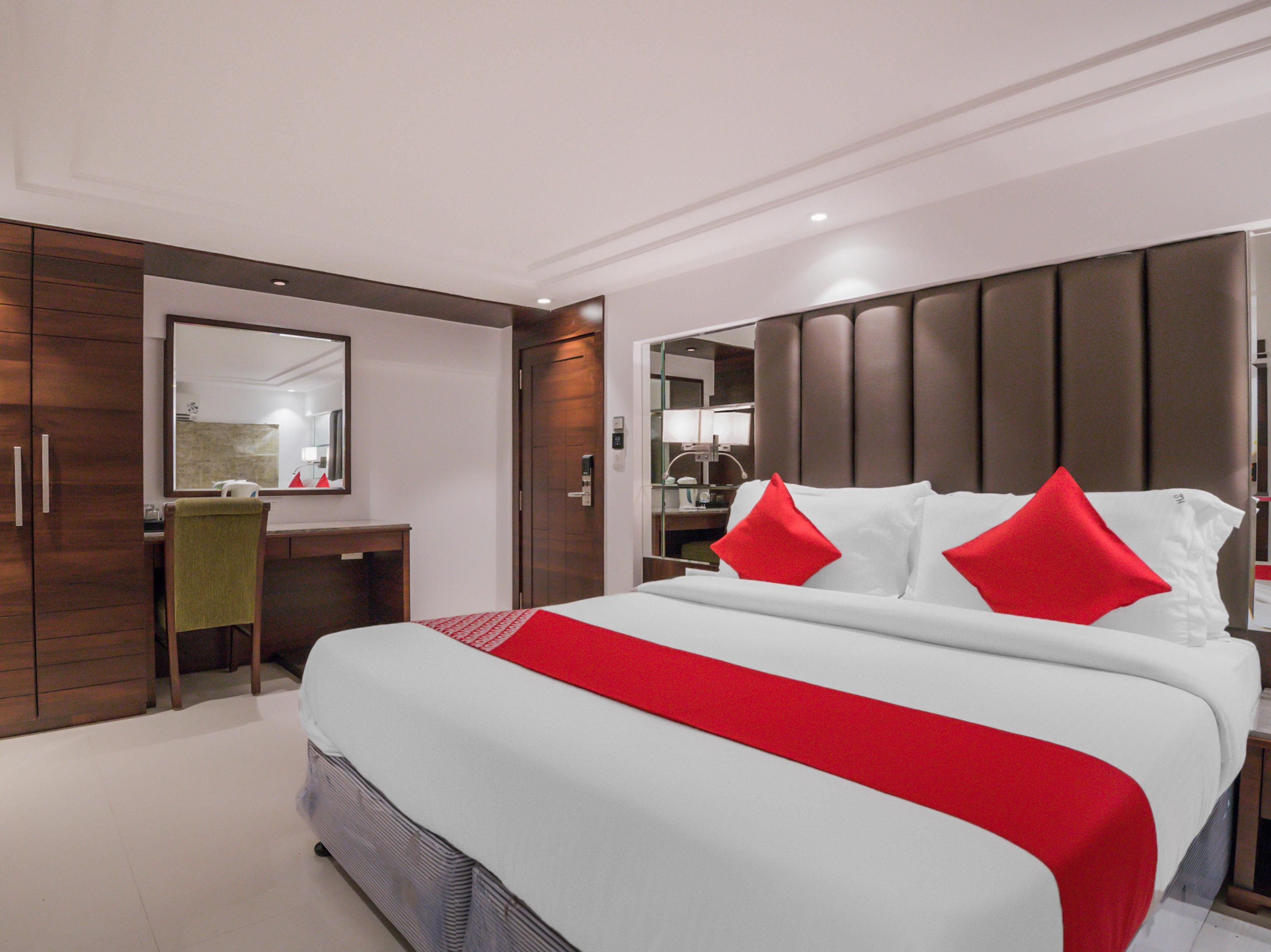 Hotel Oyo Flagship 18252 Supreme Cuffe Parade Mumbai