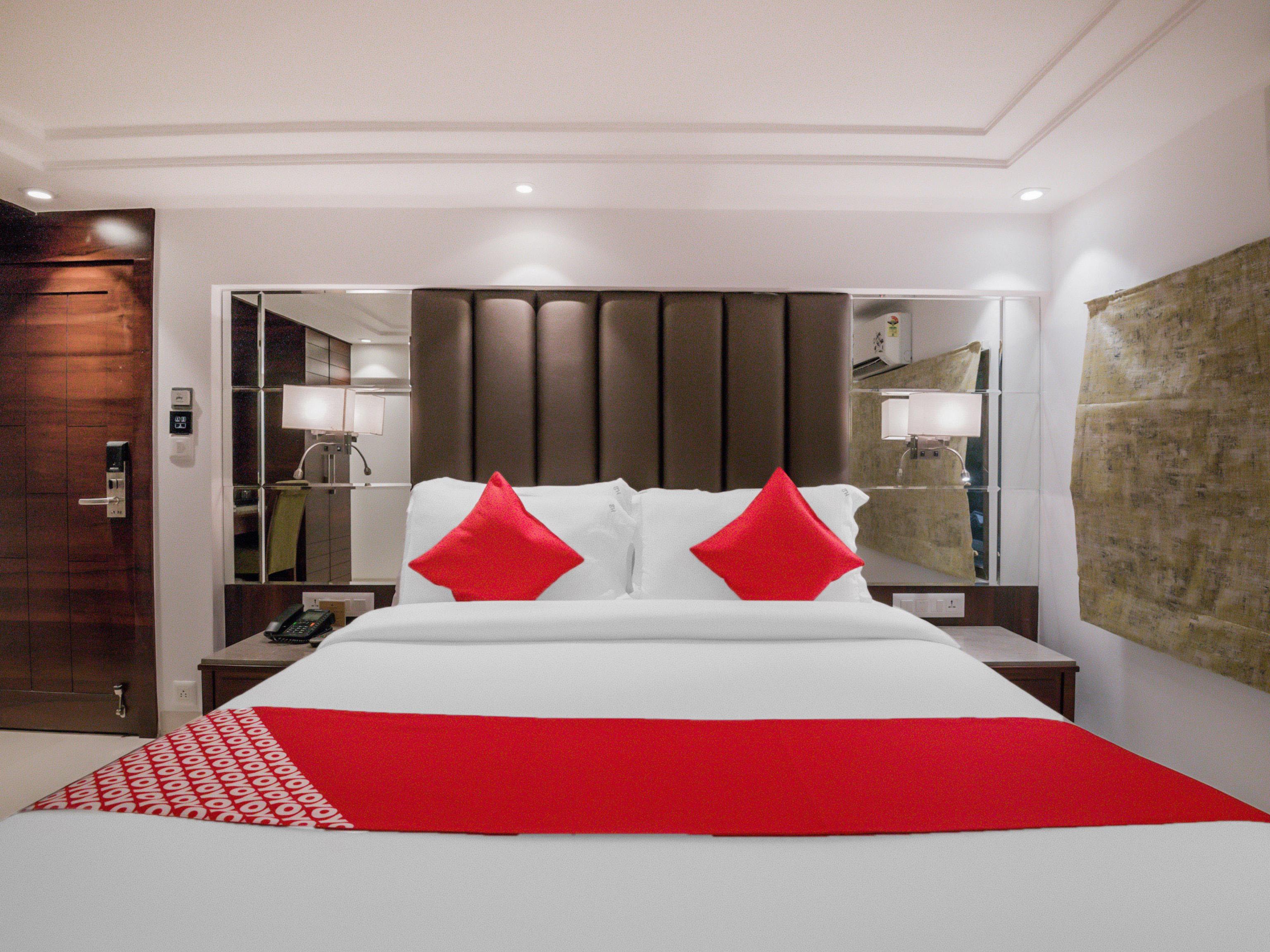 Hotel Oyo Flagship 18252 Supreme Cuffe Parade 3*
