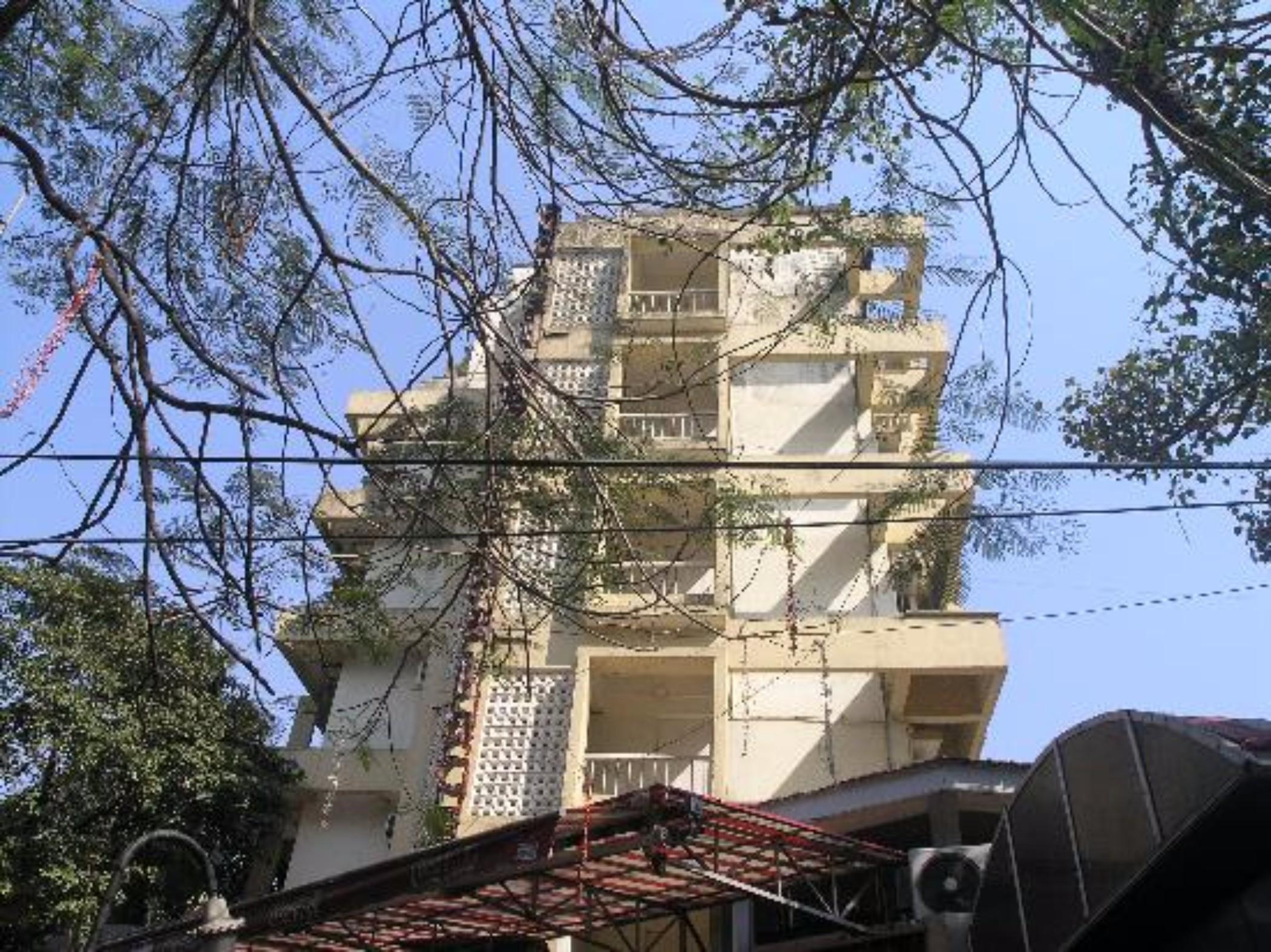 Metro Palace
