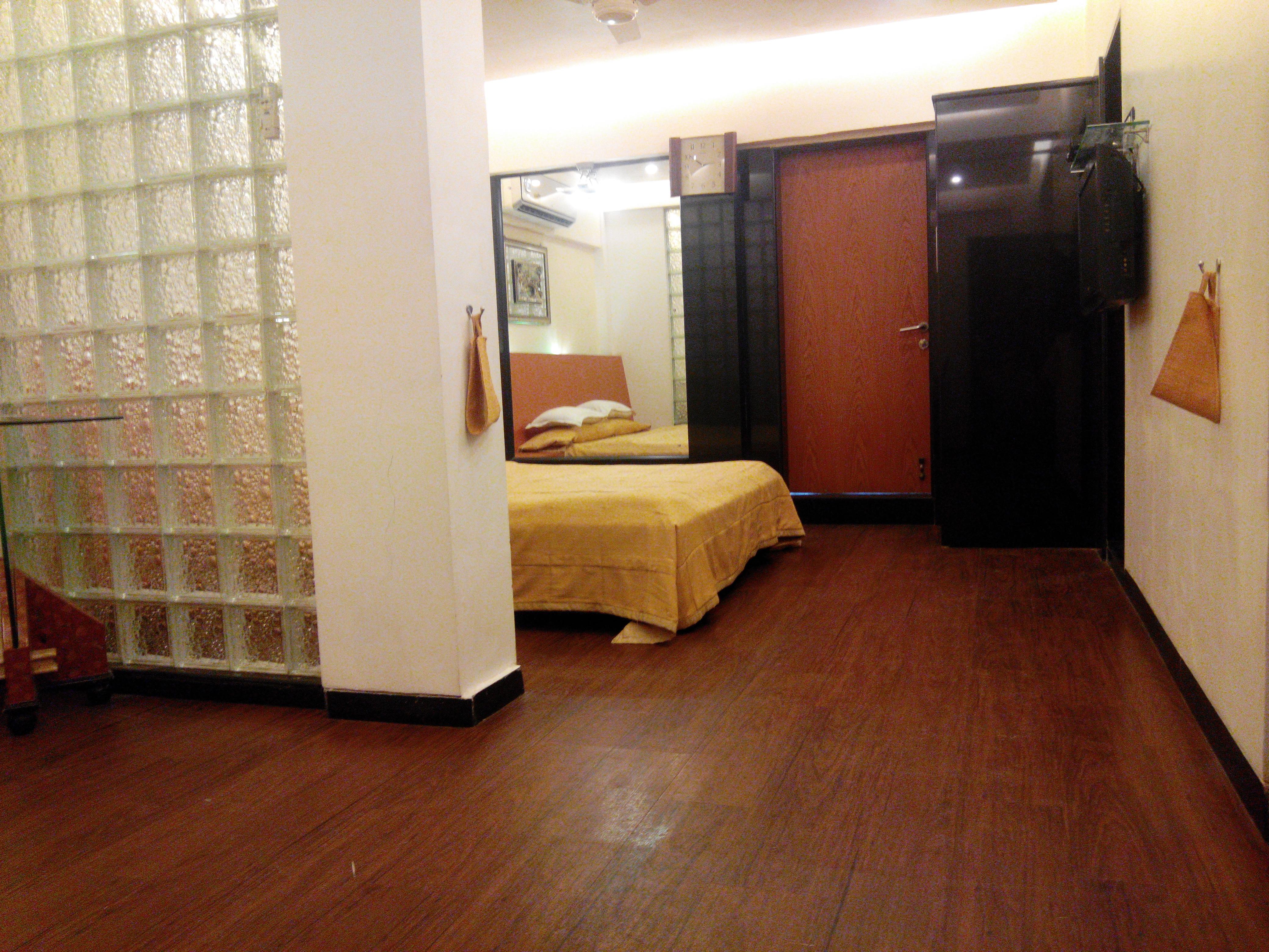 Metro Palace Hotel